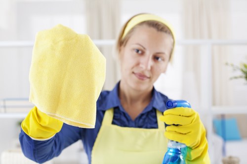 End of tenancy cleaning in NW1 with detailed kitchen and bathroom care