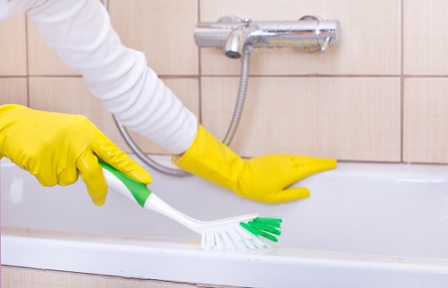Experienced NW1 cleaning service maintaining a tidy space
