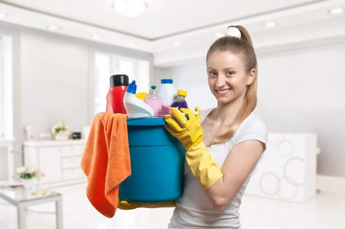 Professional turnover cleaning for an Airbnb in NW1